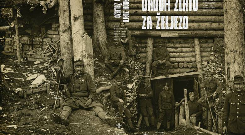Naslovnica kataloga: Zapovjedništvo 1. satnije - fotografija iz albuma 26. domobranske pješačke pukovnije, 1915.-1918., HPM-79336